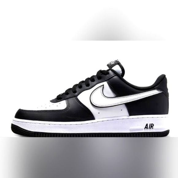Nike Air Force 1 Panda